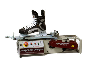 Patinage à glace avec mach pour une paire de patins de glace